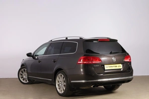 Седан Volkswagen Passat 2011 года, 1179000 рублей, Новосибирск