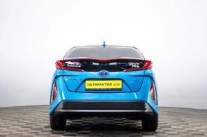 Лифтбек Toyota Prius Prime 2019 года, 2989000 рублей, Пермь