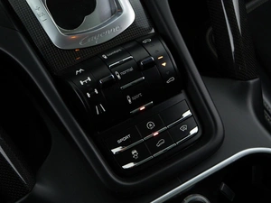 Внедорожник Porsche Cayenne GTS 2012 года, 3069999 рублей, Москва