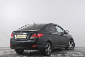 Седан Hyundai Solaris 2013 года, 799000 рублей, Кемерово