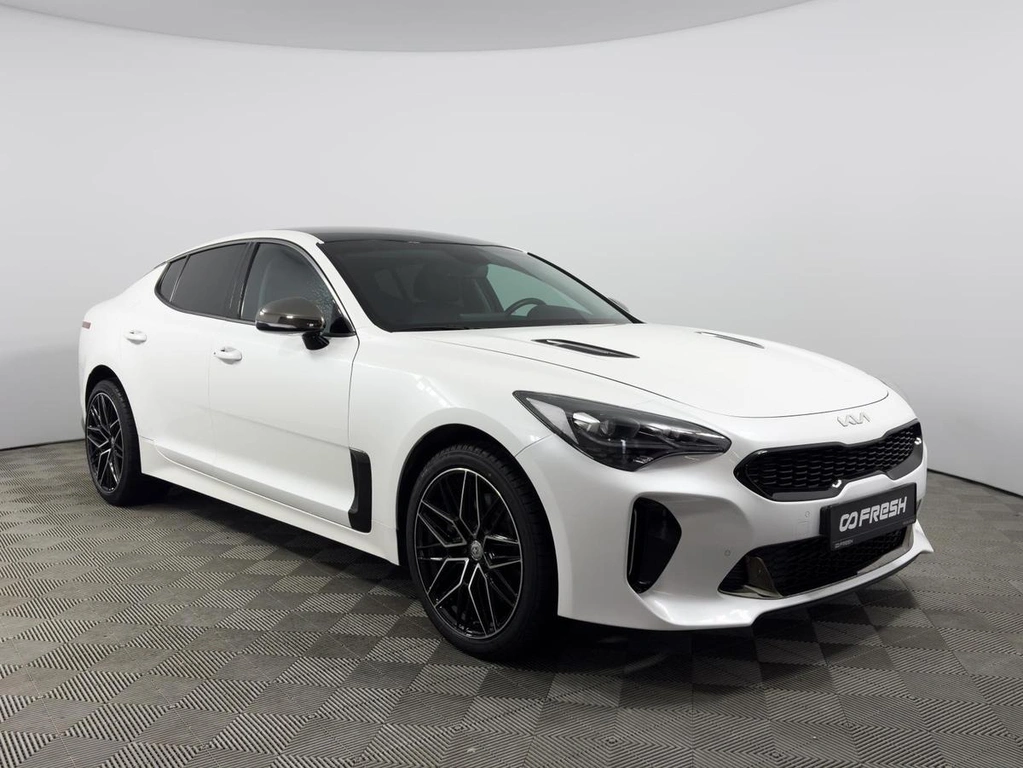 Лифтбек Kia Stinger 2021 года, 3239900 рублей, Казань