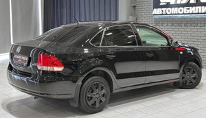 Седан Volkswagen Polo 2010 года, 730000 рублей, Красноярск