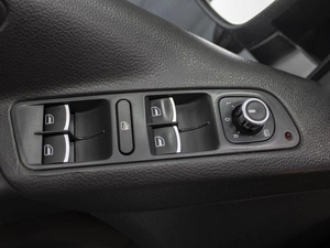Внедорожник Volkswagen Tiguan 2011 года, 1390000 рублей, Омск