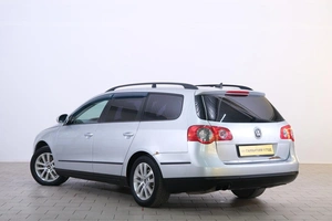 Универсал Volkswagen Passat 2008 года, 689000 рублей, Омск
