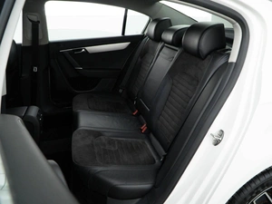 Седан Volkswagen Passat 2012 года, 1350050 рублей, Москва