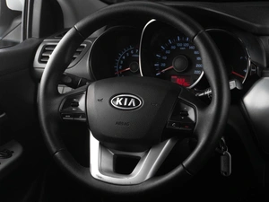 Хетчбэк Kia Rio 2012 года, 649000 рублей, Тюмень
