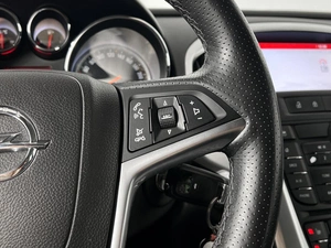 Хетчбэк Opel Astra GTC 2014 года, 999900 рублей, Казань