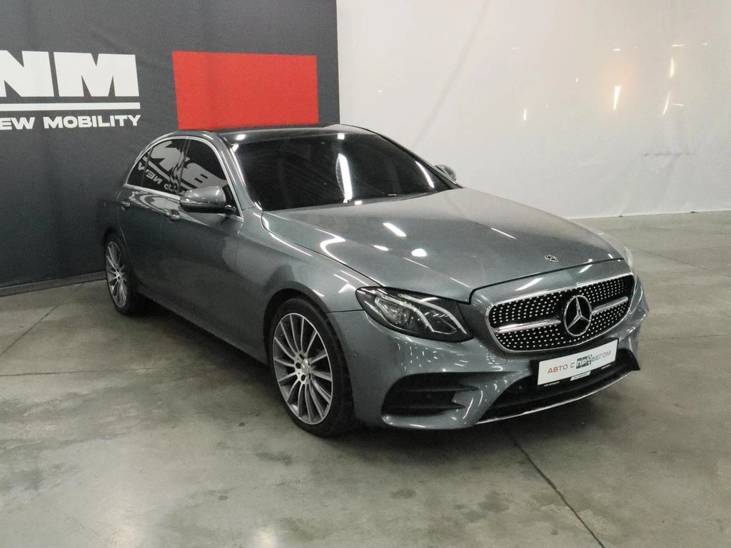 Седан Mercedes-benz E-класс 2019 года, 2470000 рублей, Курск