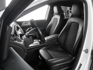 Хетчбэк Mercedes-benz B-класс 2019 года, 2359000 рублей, Тюмень