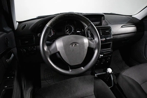Хетчбэк ВАЗ (LADA) Priora 2014 года, 459000 рублей, Сургут