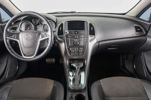 Хетчбэк Opel Astra 2011 года, 769000 рублей, Пермь