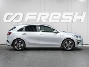 Хетчбэк Kia Ceed 2018 года, 1484000 рублей, Сургут