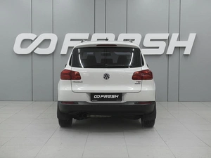 Внедорожник Volkswagen Tiguan 2013 года, 1330000 рублей, Ростов-на-Дону