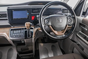 Минивэн Honda Stepwgn 2015 года, 1889000 рублей, Барнаул