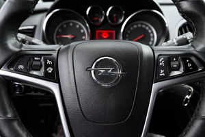 Хетчбэк Opel Astra 2013 года, 769000 рублей, Ульяновск