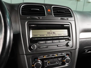 Хетчбэк Volkswagen Golf 2010 года, 849000 рублей, Воронеж