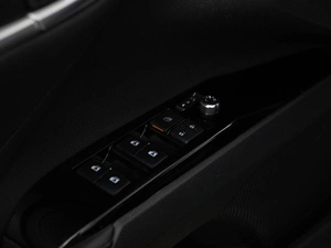 Седан Toyota Camry 2018 года, 2290000 рублей, Москва