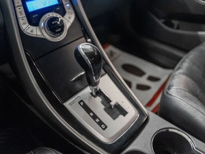 Седан Hyundai Avante 2011 года, 1025000 рублей, Красноярск