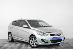 Хетчбэк Hyundai Solaris 2012 года, 729000 рублей, Кемерово