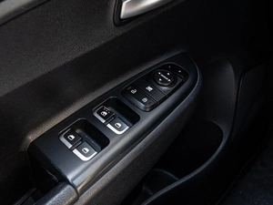 Седан Kia Rio 2019 года, 1330000 рублей, Краснодар