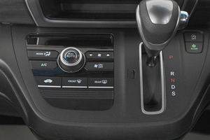 Минивэн Honda Freed 2021 года, 2049000 рублей, Кемерово