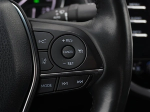 Седан Toyota Camry 2020 года, 3200000 рублей, Тверь