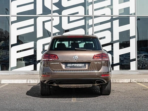 Внедорожник Volkswagen Touareg 2014 года, 2340000 рублей, Краснодар