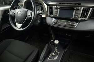 Внедорожник Toyota RAV4 2014 года, 2099000 рублей, Оренбург