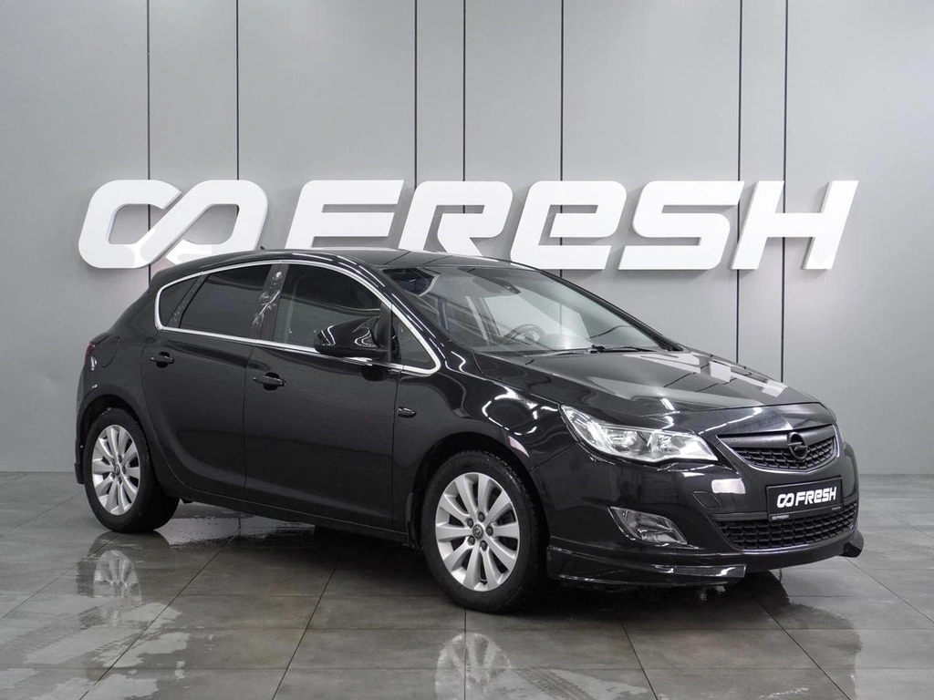 Хетчбэк Opel Astra 2011 года, 749000 рублей, Воронеж