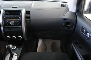 Внедорожник Nissan X-Trail 2012 года, 1319000 рублей, Омск