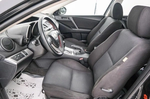 Седан Mazda 3 2011 года, 899000 рублей, Красноярск