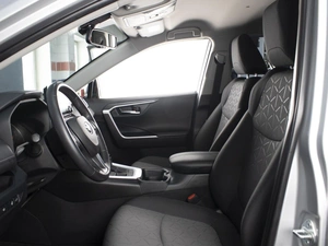 Внедорожник Toyota RAV4 2021 года, 3150000 рублей, Омск