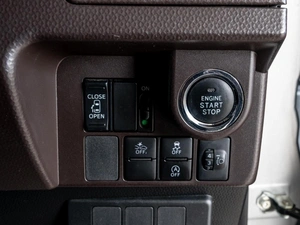 Хетчбэк Toyota Tank 2018 года, 1119000 рублей, Краснодар