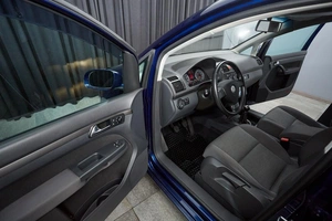 Минивэн Volkswagen Touran 2007 года, 950000 рублей, Красноярск