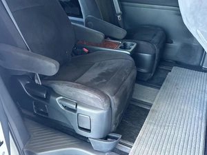 Минивэн Toyota Vellfire 2010 года, 2190000 рублей, Уфа