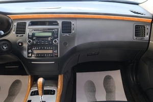 Седан Hyundai Grandeur 2007 года, 679000 рублей, Омск