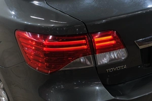 Седан Toyota Avensis 2012 года, 1529000 рублей, Новокузнецк