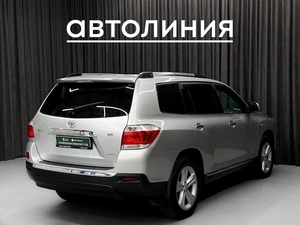 Внедорожник Toyota Highlander 2010 года, 1850000 рублей, Красноярск