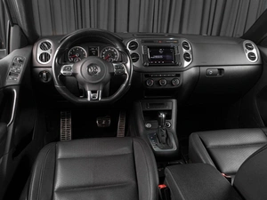 Внедорожник Volkswagen Tiguan 2016 года, 1765000 рублей, Тюмень