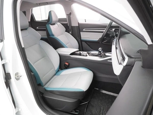 Седан Geely Emgrand 2023 года, 1699000 рублей, Воронеж