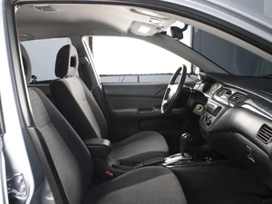 Седан Mitsubishi Lancer 2004 года, 570000 рублей, Омск