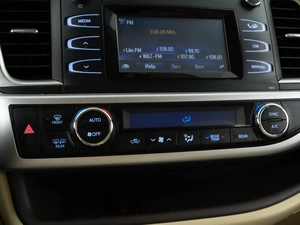 Внедорожник Toyota Highlander 2014 года, 2491046 рублей, Москва