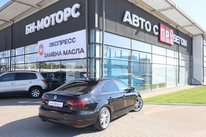 Седан Volkswagen Jetta 2017 года, 1700000 рублей, Мирное