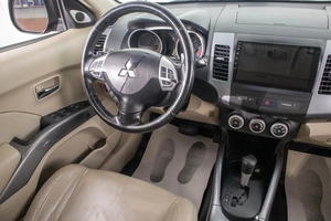 Внедорожник Mitsubishi Outlander 2007 года, 999000 рублей, Барнаул