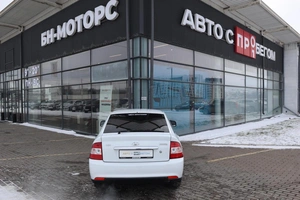 Хэтчбек ВАЗ (LADA) Priora 2015 года, 680000 рублей, Мирное