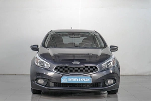 Хетчбэк Kia Ceed 2013 года, 799000 рублей, Челябинск