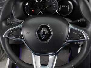 Седан Renault Logan 2018 года, 809000 рублей, Тюмень