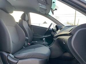 Хетчбэк Hyundai Solaris 2011 года, 699000 рублей, Ижевск