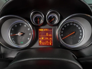 Хетчбэк Opel Astra 2013 года, 929000 рублей, Воронеж