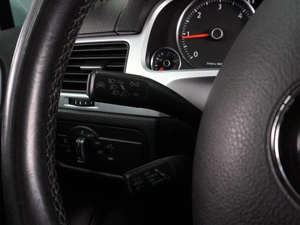 Внедорожник Volkswagen Touareg 2013 года, 2499000 рублей, Воронеж